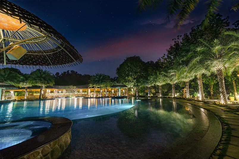 Signature Mist Dance & Pool